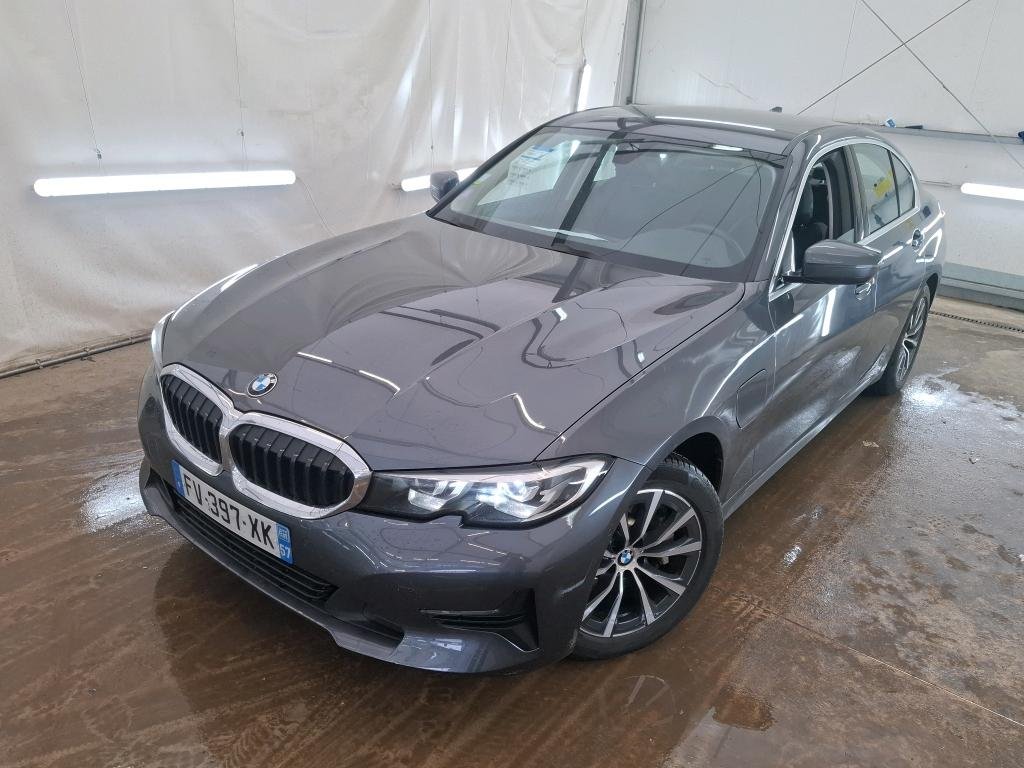 BMW 3 Series 330e Business - Hybrid - Automatic - 184 hp - 114.071 km