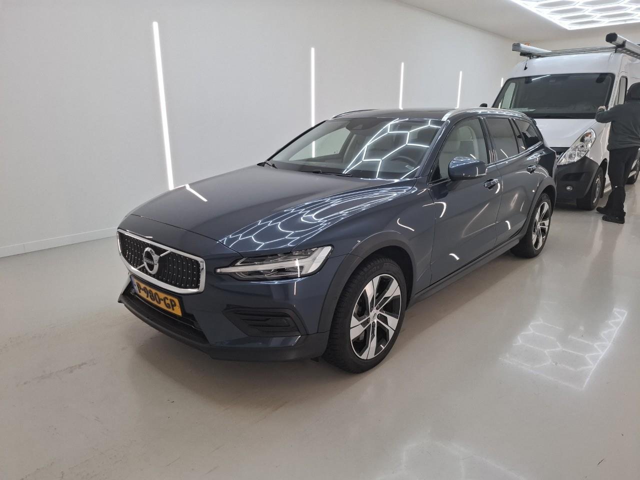 Volvo V60 B5 Pro - Petrol - Automatic - 250 hp - 87.753 km