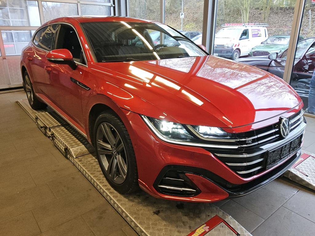 Volkswagen Arteon Shooting Brake 1.4 R-Line - Hybrid - Automatic - 156 hp - 45.167 km R-Line