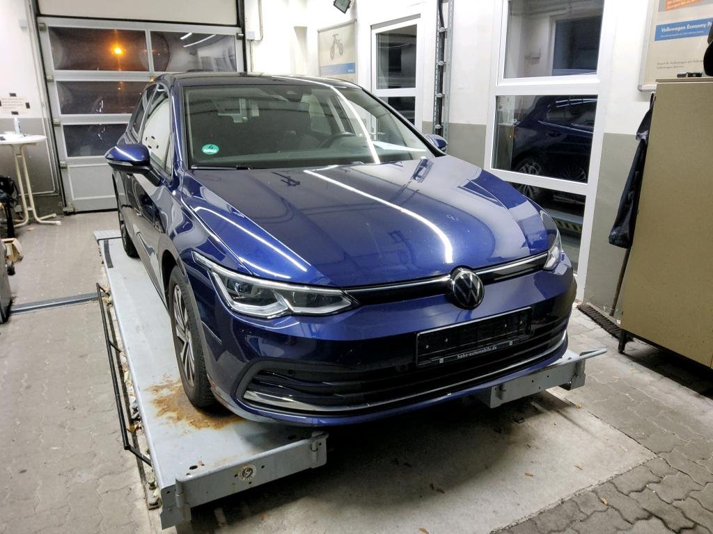 Volkswagen Golf 1.5 TSI Life - Petrol - Manual - 150 hp - 57.258 km Life