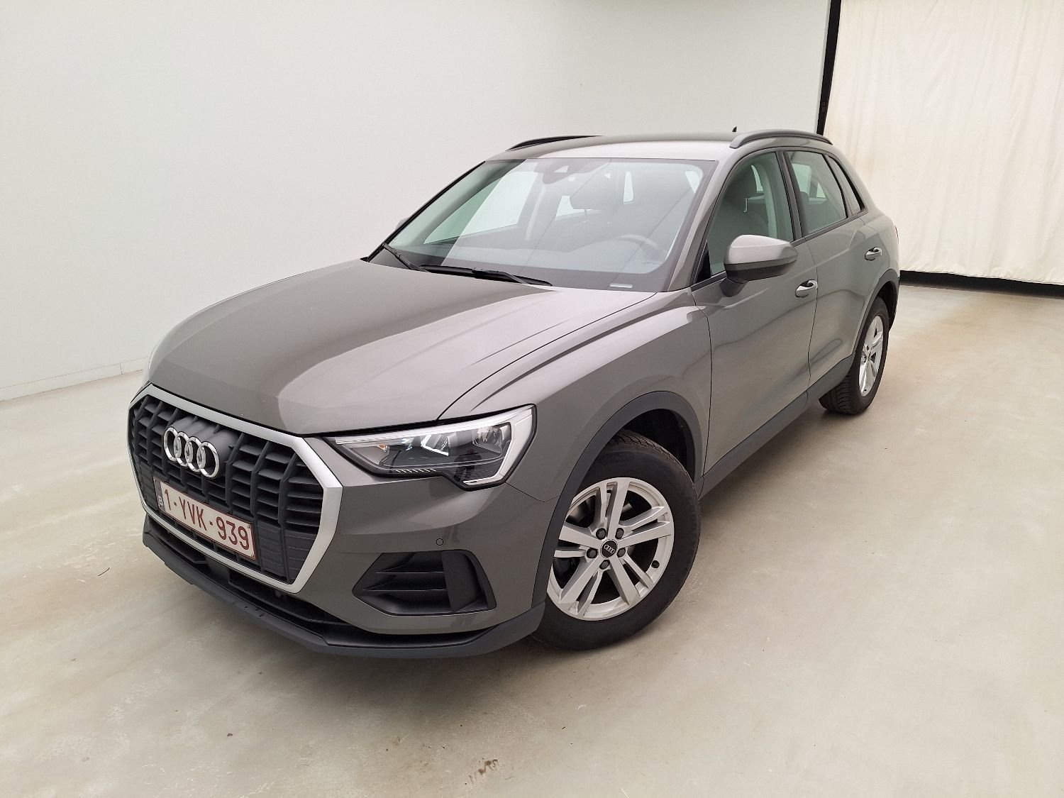 Audi Q3 35 TFSI - Petrol - Manual - 150 hp - 117.685 km 