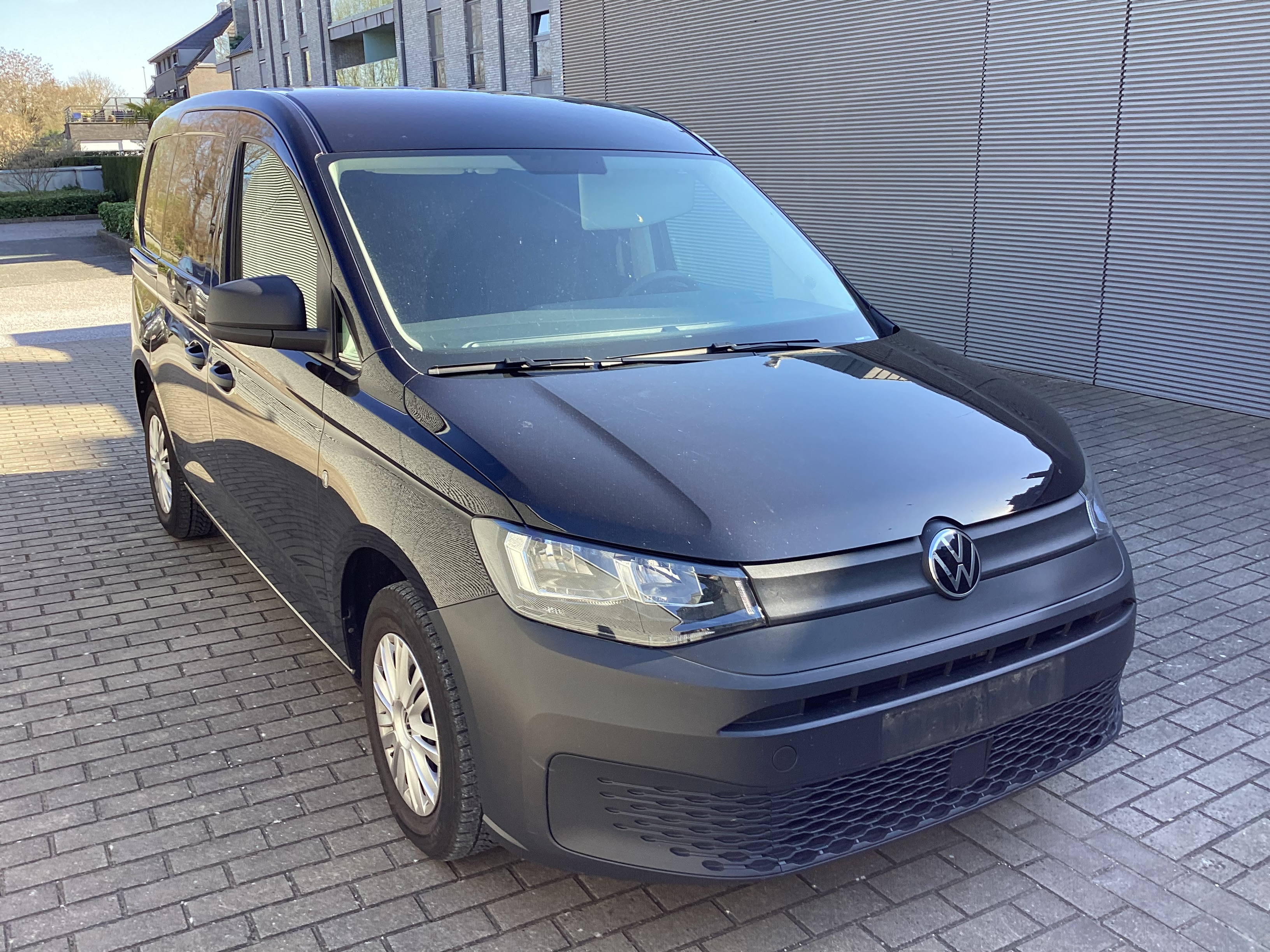 Volkswagen Caddy 2.0 TDI Comfort - Diesel - Manual - 102 hp - 48.213 km Comfort