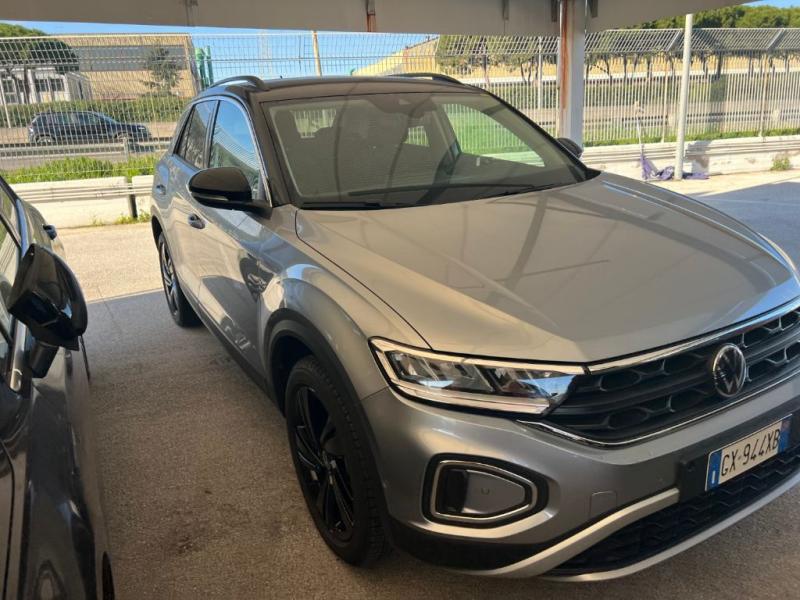 Volkswagen T-ROC 1.5 TSI Life - Petrol - Automatic - 150 hp - 16.111 km Life