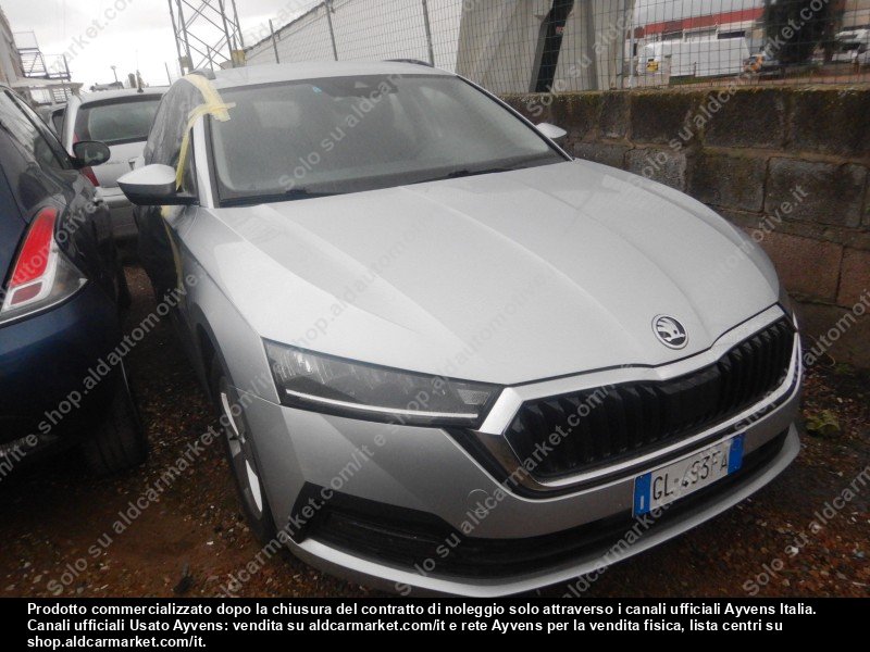 Skoda Octavia Combi 2.0 TDI Executive - Diesel - Automatic - 115 hp - 186.339 km Executive