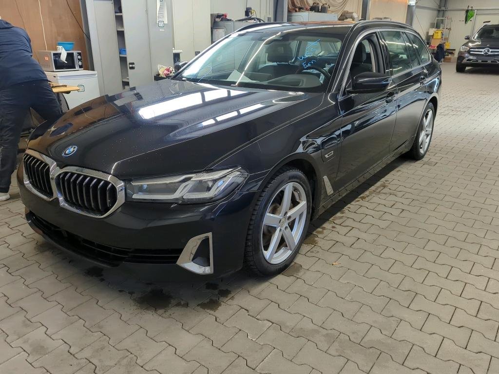 BMW 5 Series 530e - 184 hp - 94.687 km 