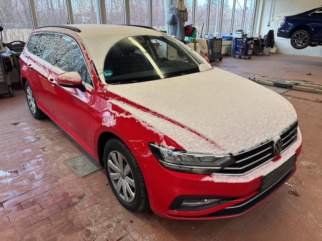 Volkswagen Passat Variant 2.0 TDI Business - Diesel - Automatic - 122 hp - 101.269 km Business