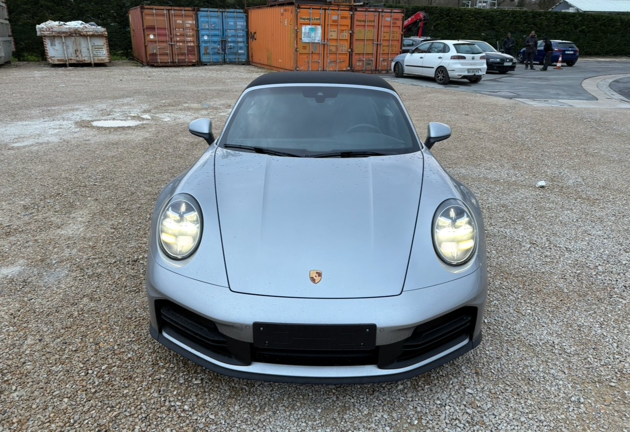 Porsche 911 Carrera 3.0 Millenium - Petrol - Automatic - 394 hp - 8.814 km Millenium