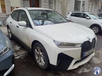 BMW iX 40 - xDrive - Electric - Automatic - 326 hp - 32.684 km 