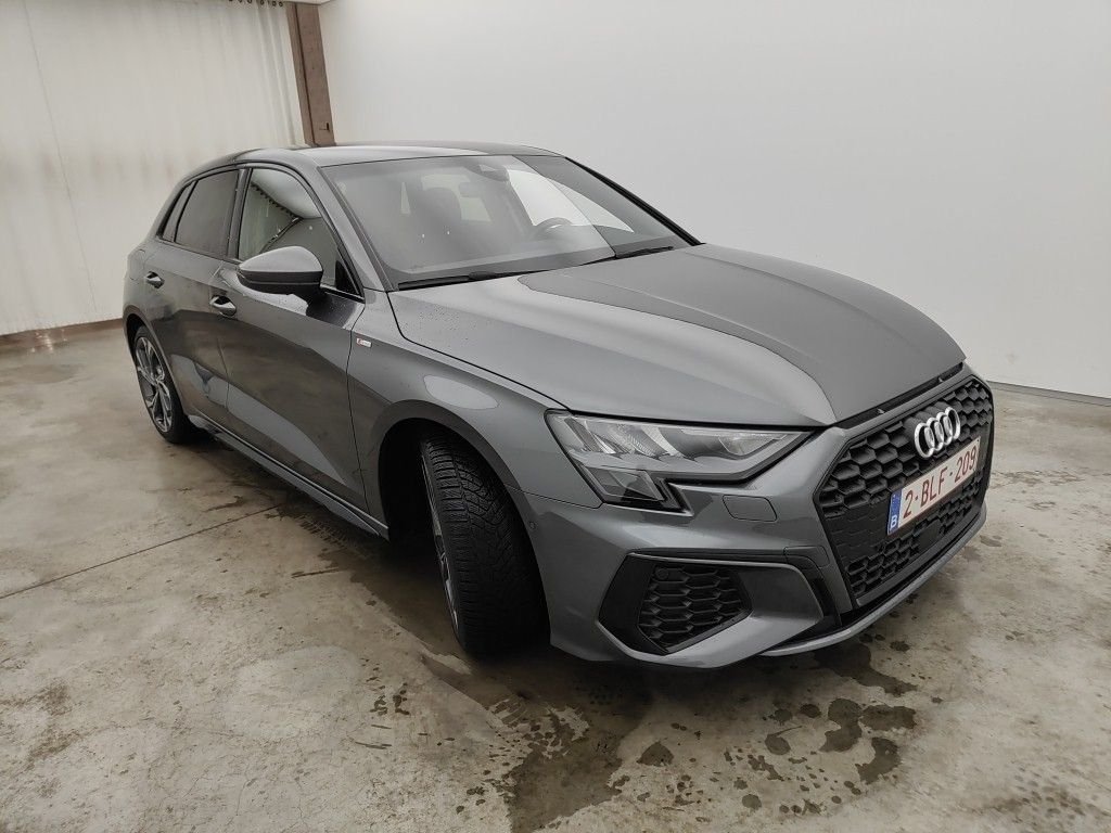 Audi A3 Sportback 30 TFSI S Line - Petrol - Automatic - 110 hp - 116.731 km S Line