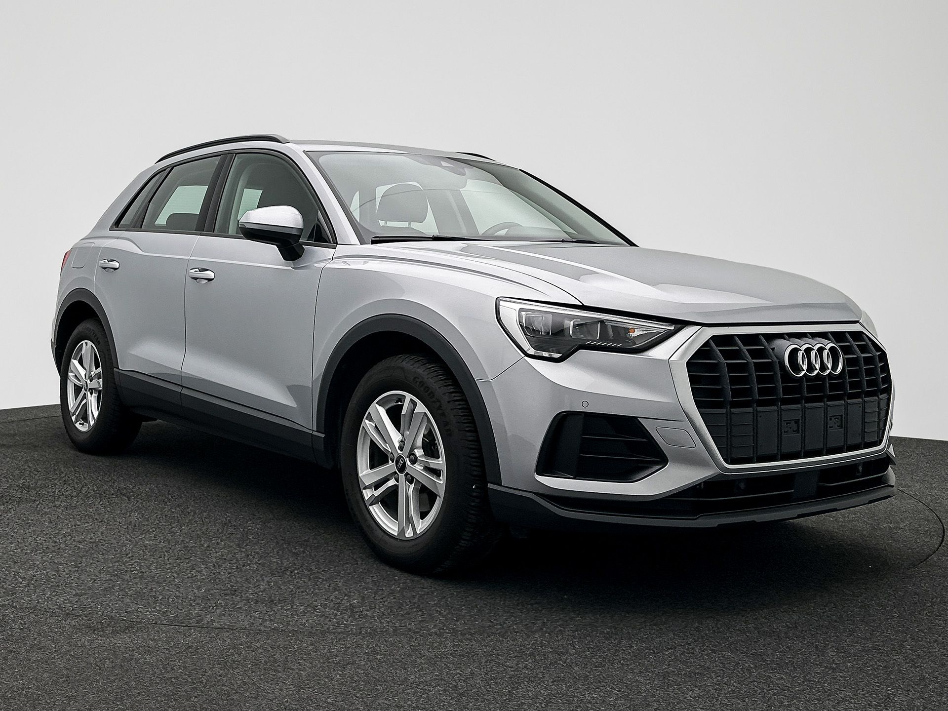 Audi Q3 35 TDI Business - Diesel - Automatic - 150 hp - 163.712 km Business