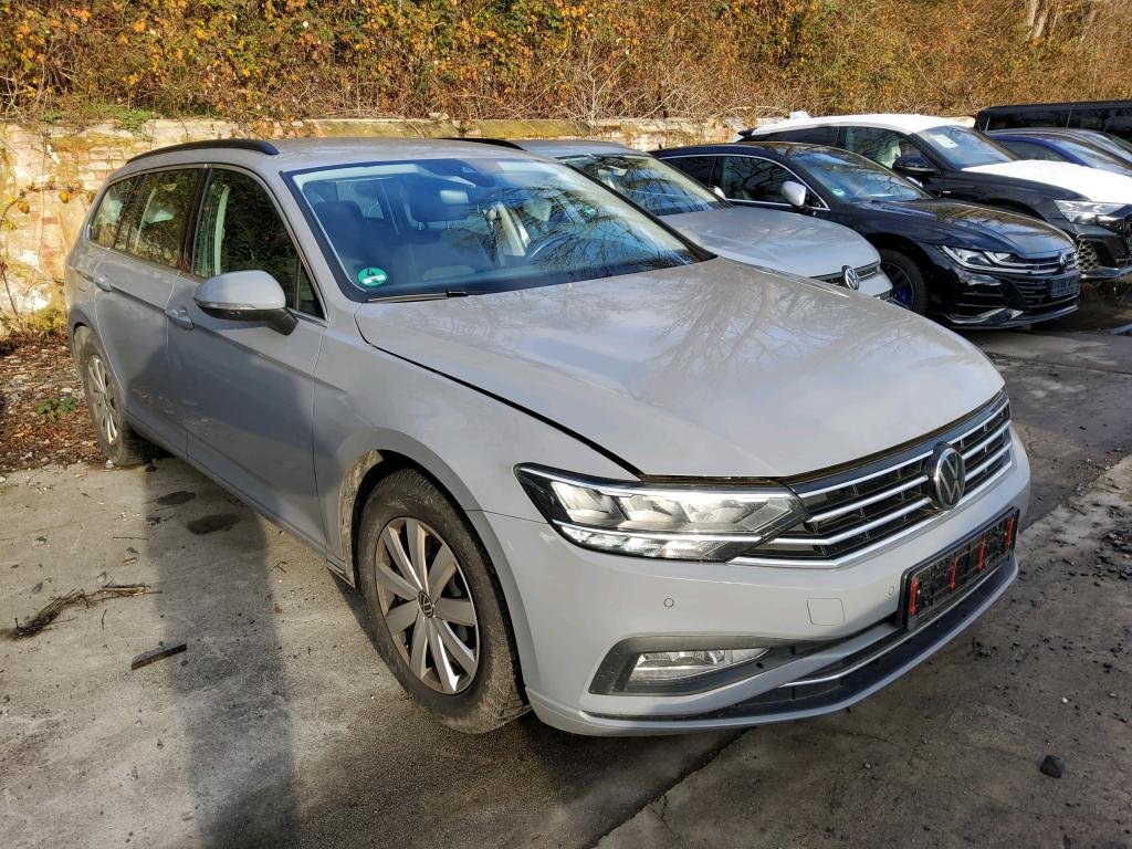 Volkswagen Passat Variant 2.0 TDI Business - Diesel - Automatic - 150 hp - 82.688 km Business