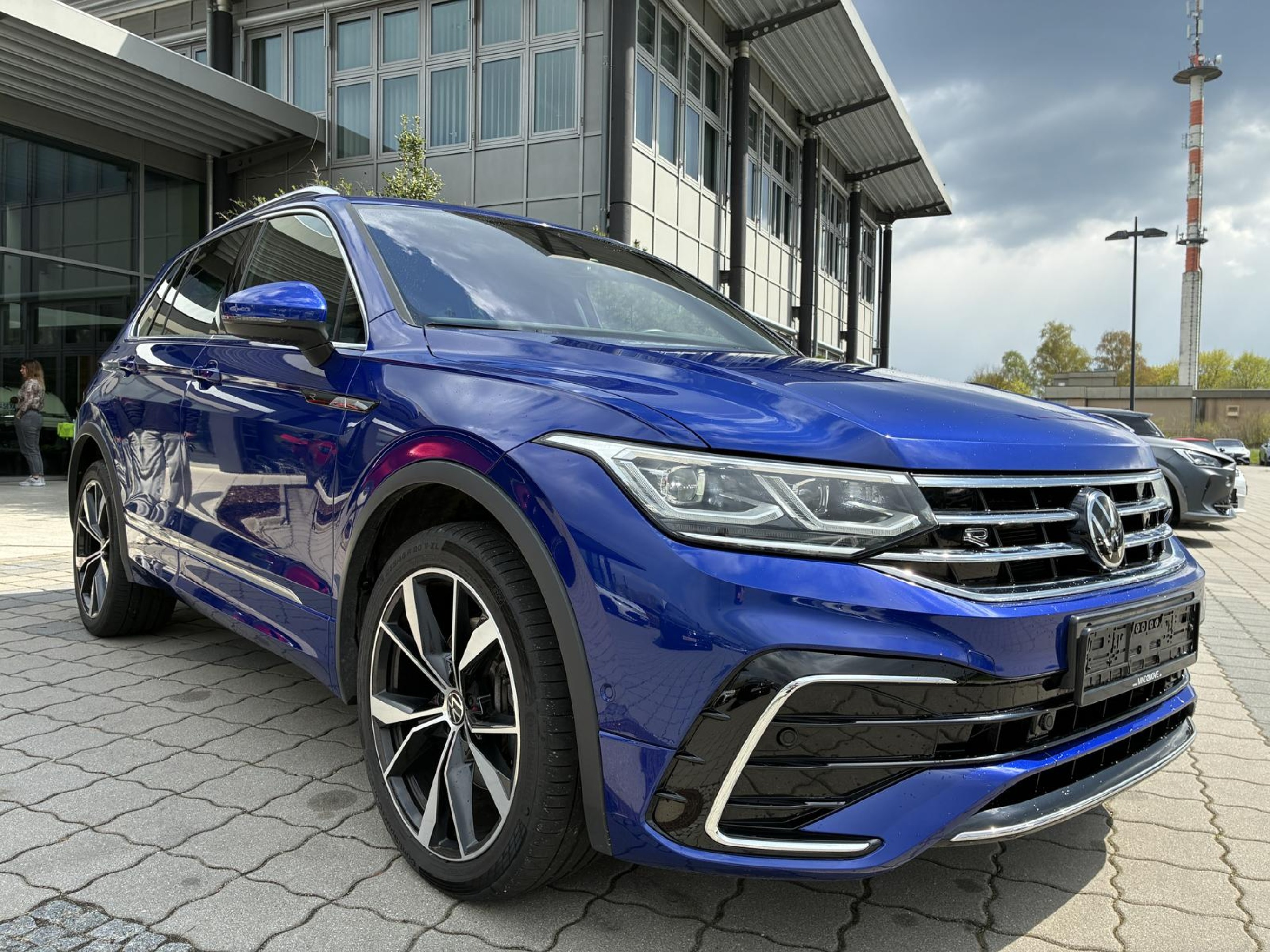 2023 Volkswagen Tiguan   AWD
