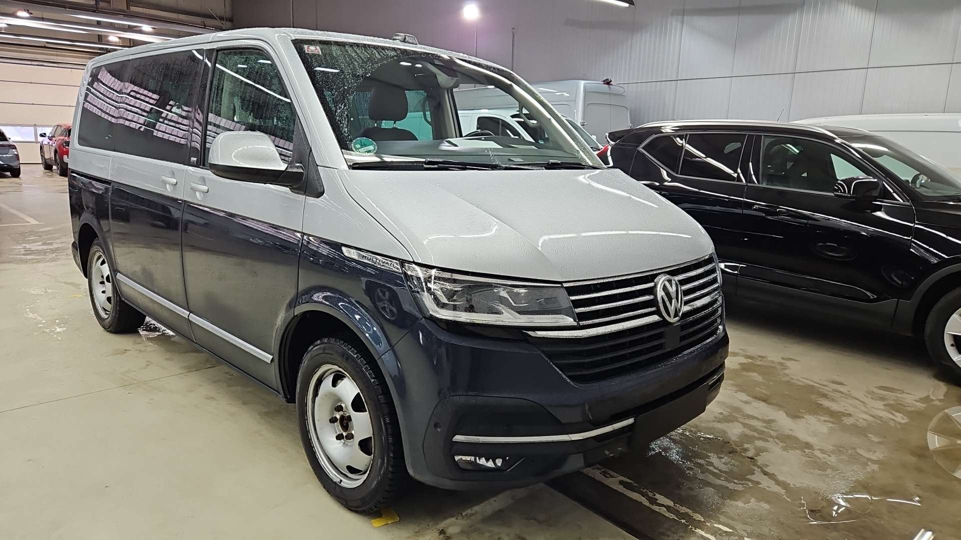 Volkswagen Multivan 2.0 TDI Generation Six - Diesel - Automatic - 198 hp - 82.999 km Generation Six