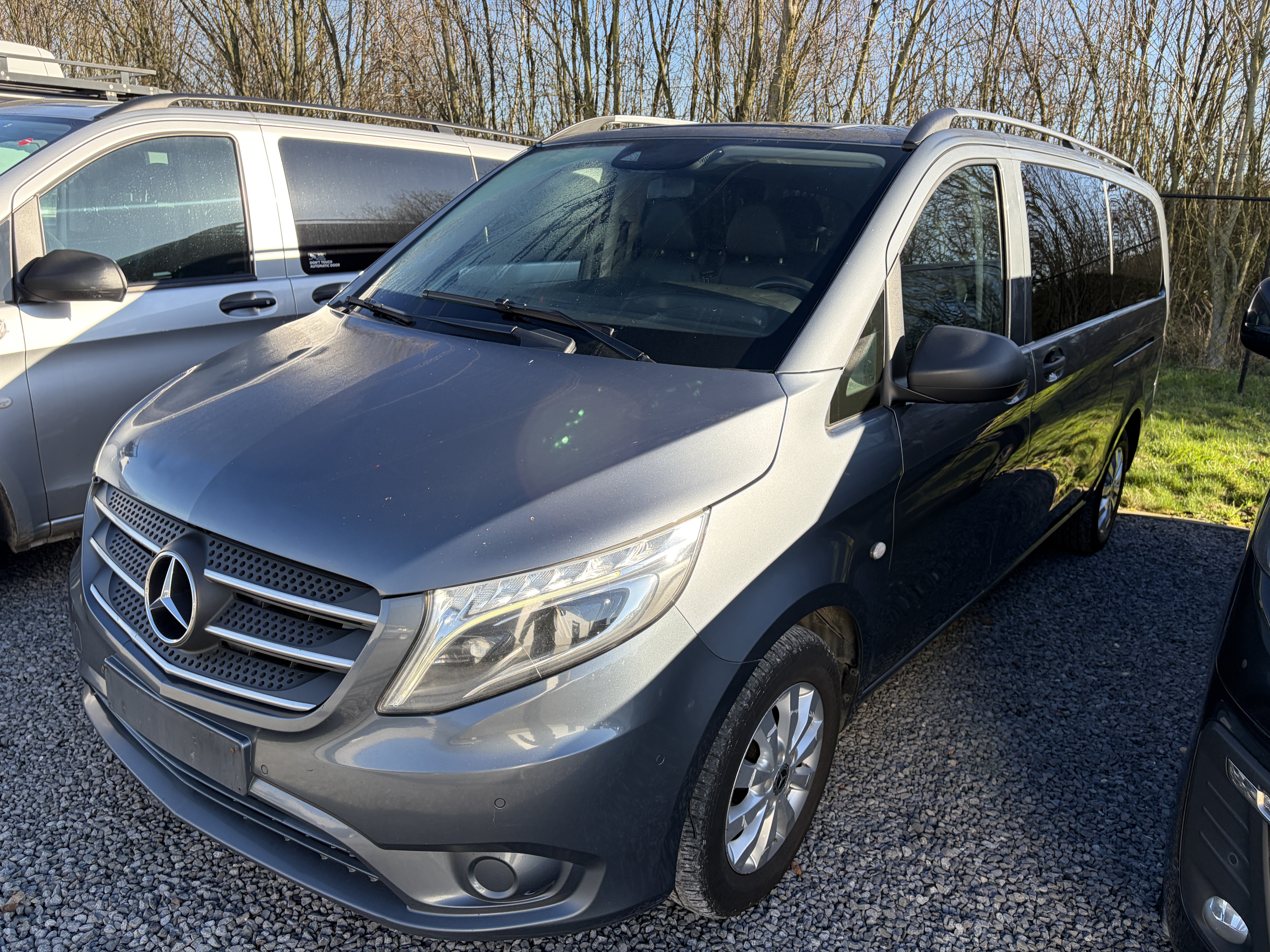 Mercedes-Benz Vito 2.1 Select - Diesel - Automatic - 163 hp - 765.456 km
