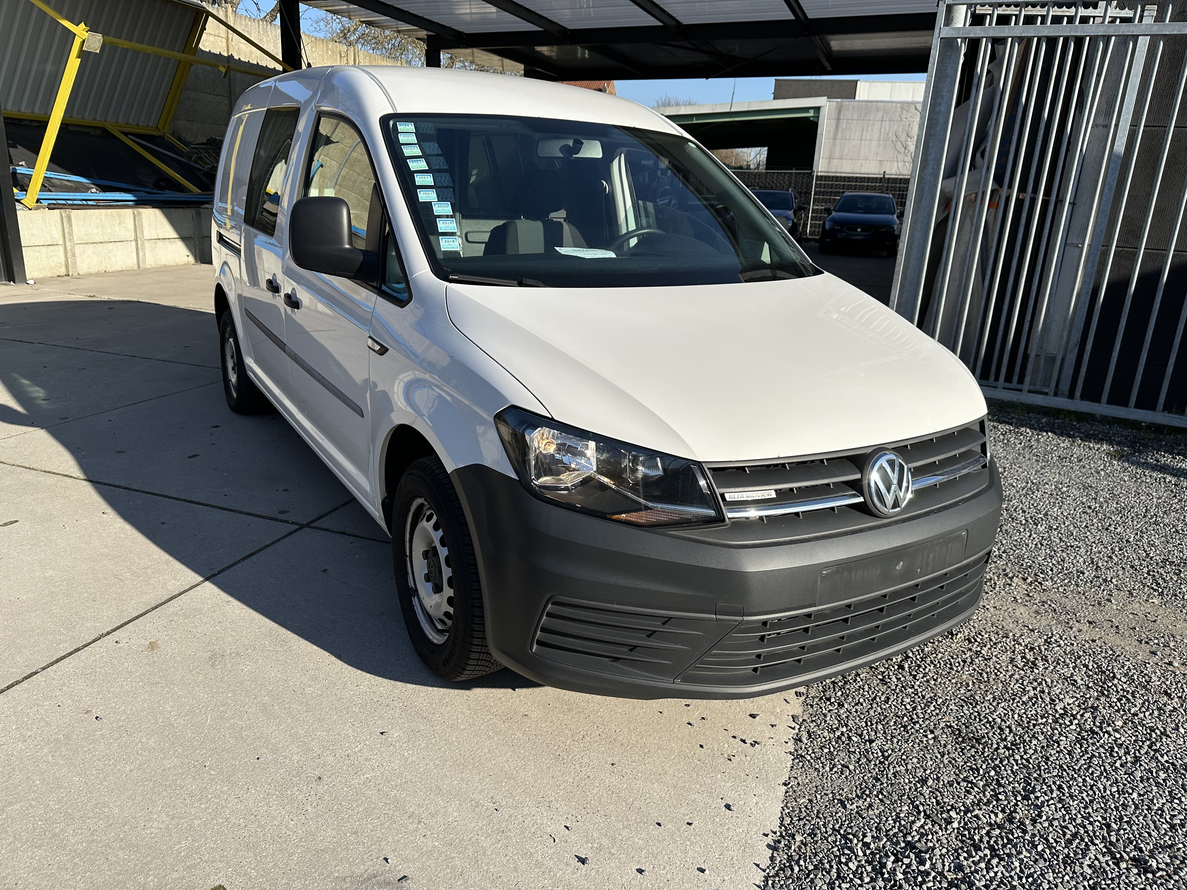Volkswagen Caddy Maxi 1.4 - CNG - Manual - 110 hp - 152.698 km 