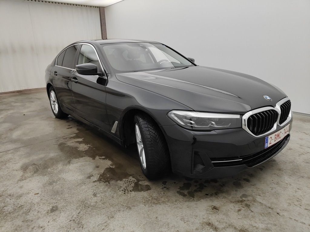 BMW 5 Series 520e - Hybrid - Automatic - 163 hp - 105.059 km 
