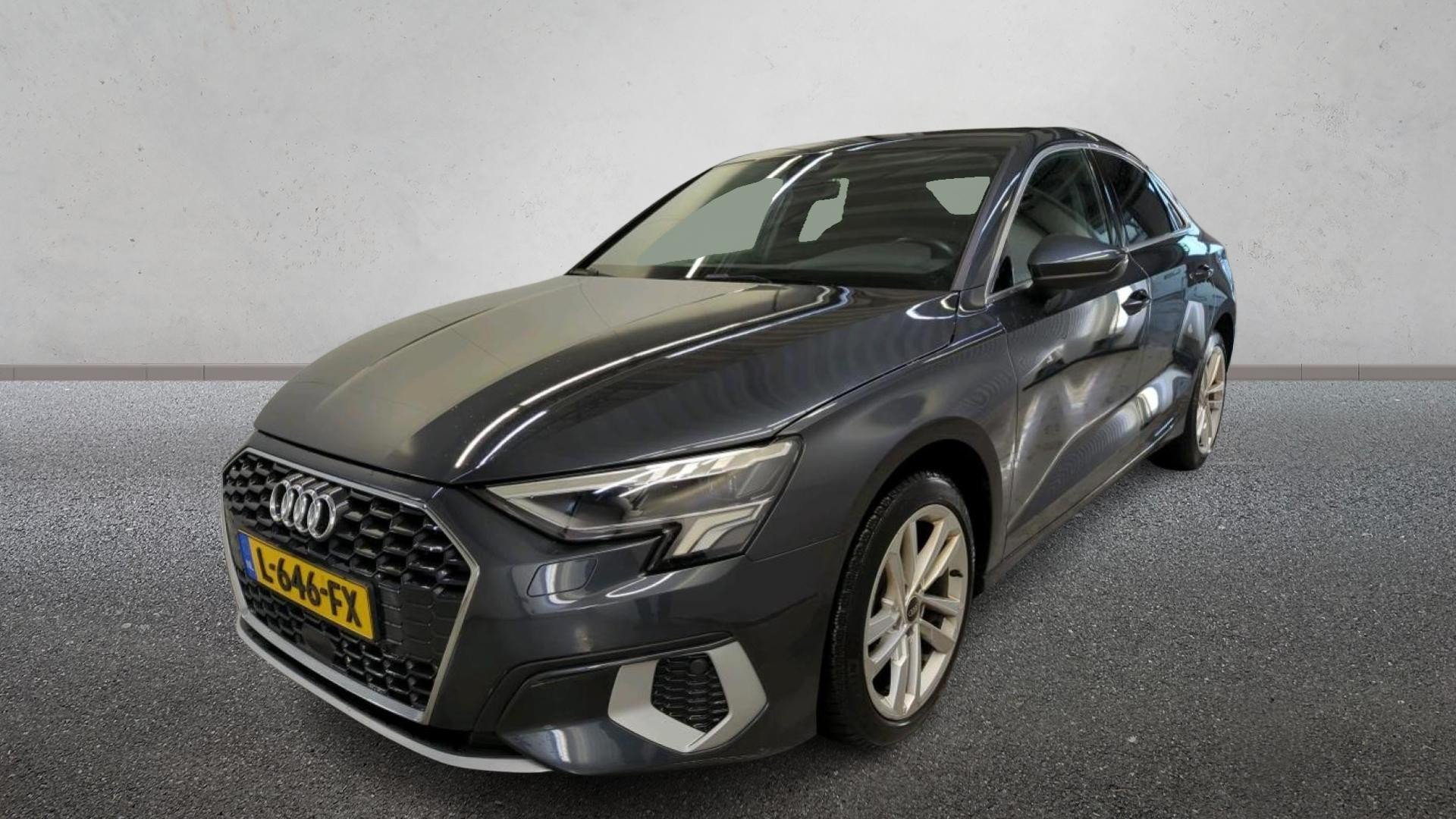 Audi A3 1.0 TFSI Business - Petrol - Automatic - 110 hp - 113.531 km