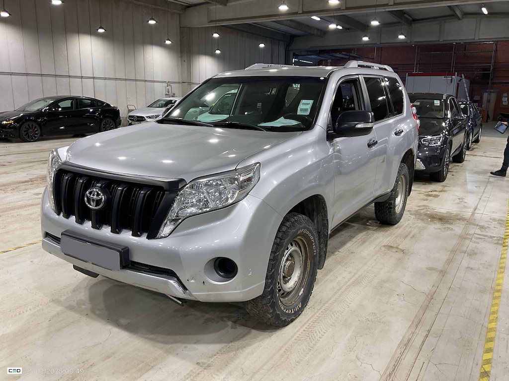 Toyota Landcruiser 2.8 D-4D Dynamic - AWD - Diesel - Manual - 177 hp - 217.150 km Dynamic