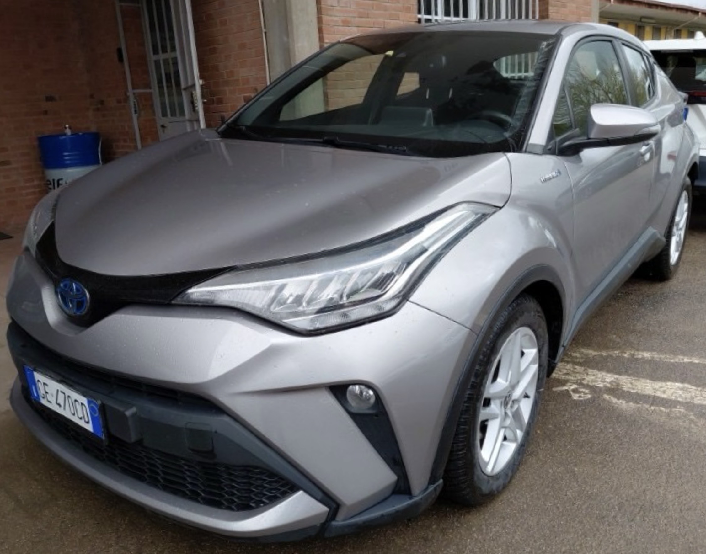 Toyota C-HR 1.8 Business - Hybrid - Automatic - 122 hp - 58.663 km Business