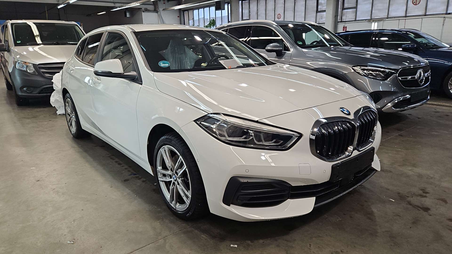 BMW 1 Series 116d Advantage - Diesel - Automatic - 116 hp - 37.866 km Advantage