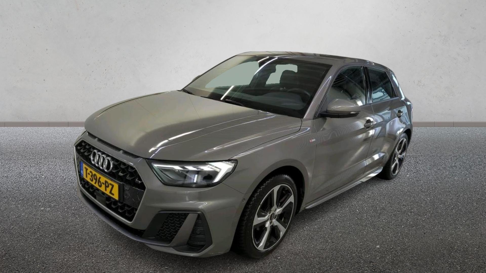 Audi A1 25 TFSI S Edition - Petrol - Manual - 95 hp - 54.244 km