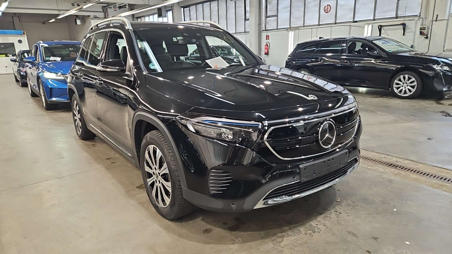 Mercedes-Benz EQB 250 progressive - Electric - Automatic - 190 hp - 75.181 km progressive