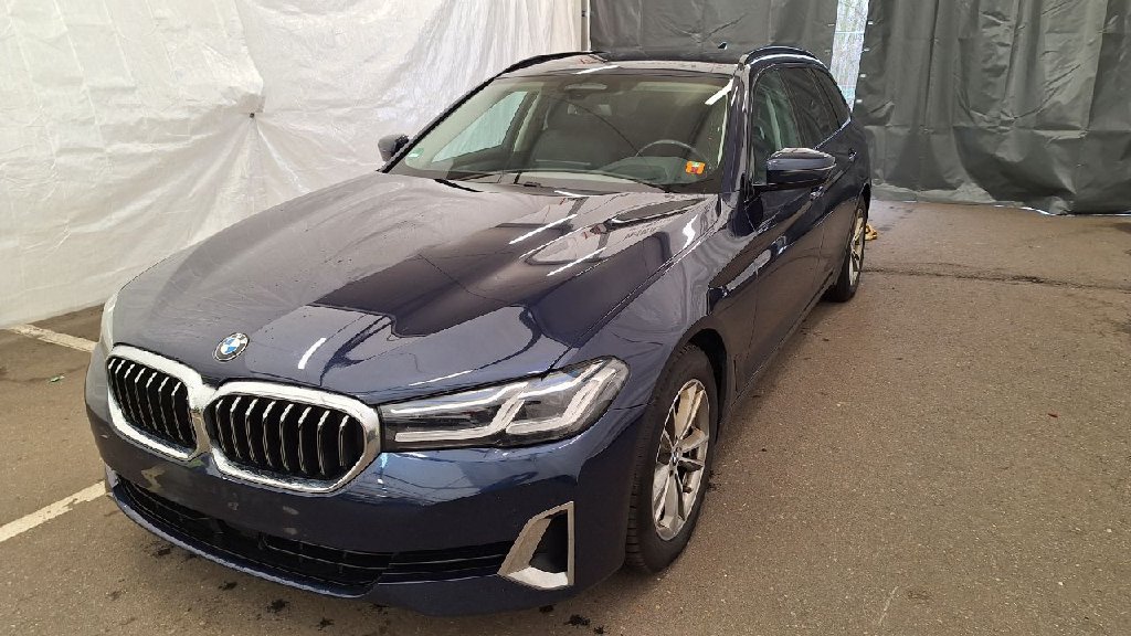 BMW 5 Series Touring 530 Luxury - xDrive - Diesel - Automatic - 286 hp - 194.406 km