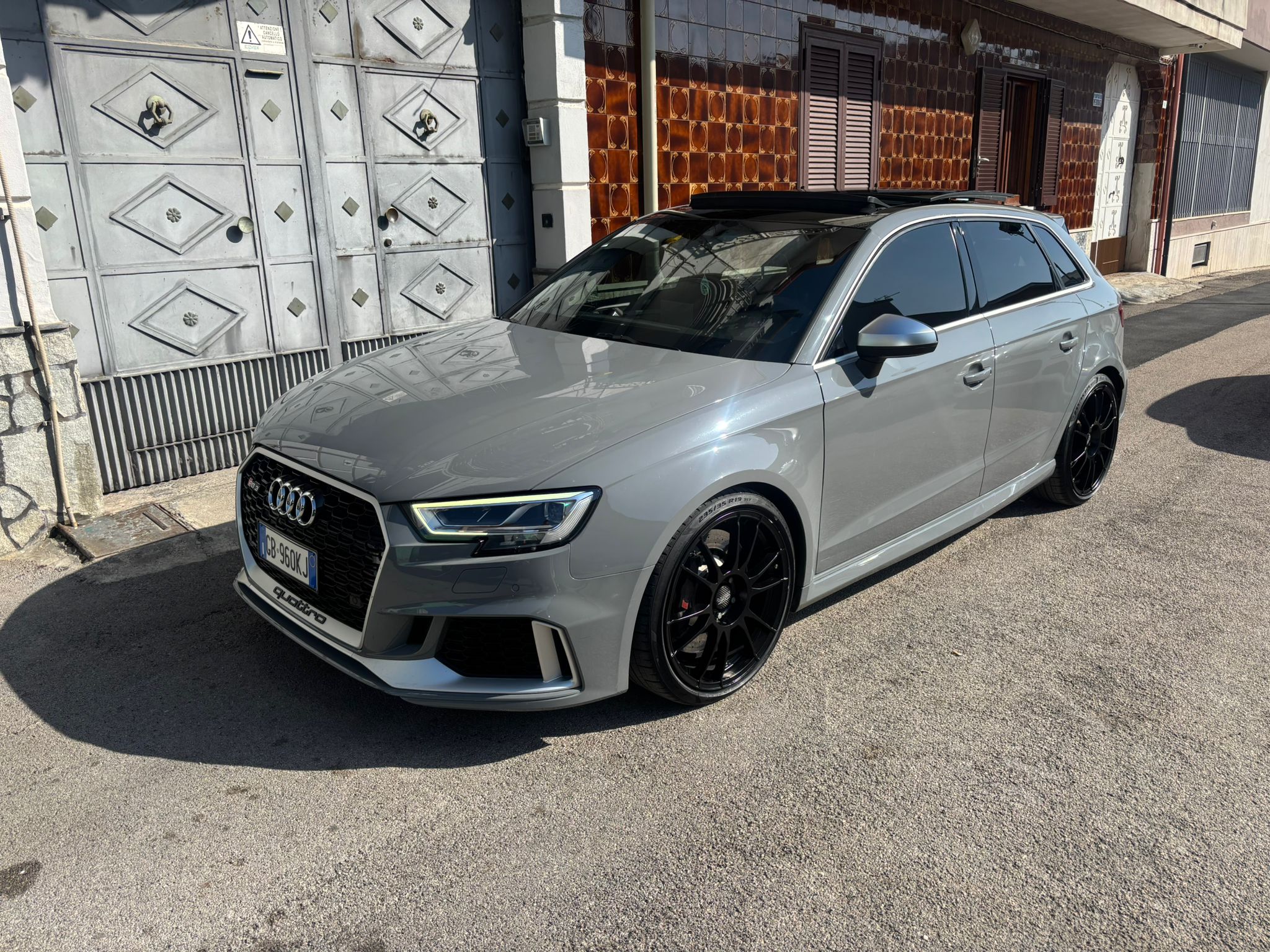 Audi RS3 2.5 TFSI - Petrol - Automatic - 400 hp - 45.935 km 