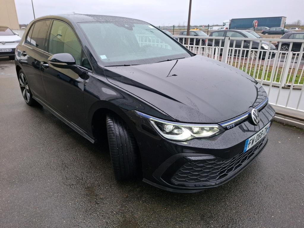 Volkswagen Golf GTE 1.4 - Hybrid - Automatic - 150 hp - 90.883 km 