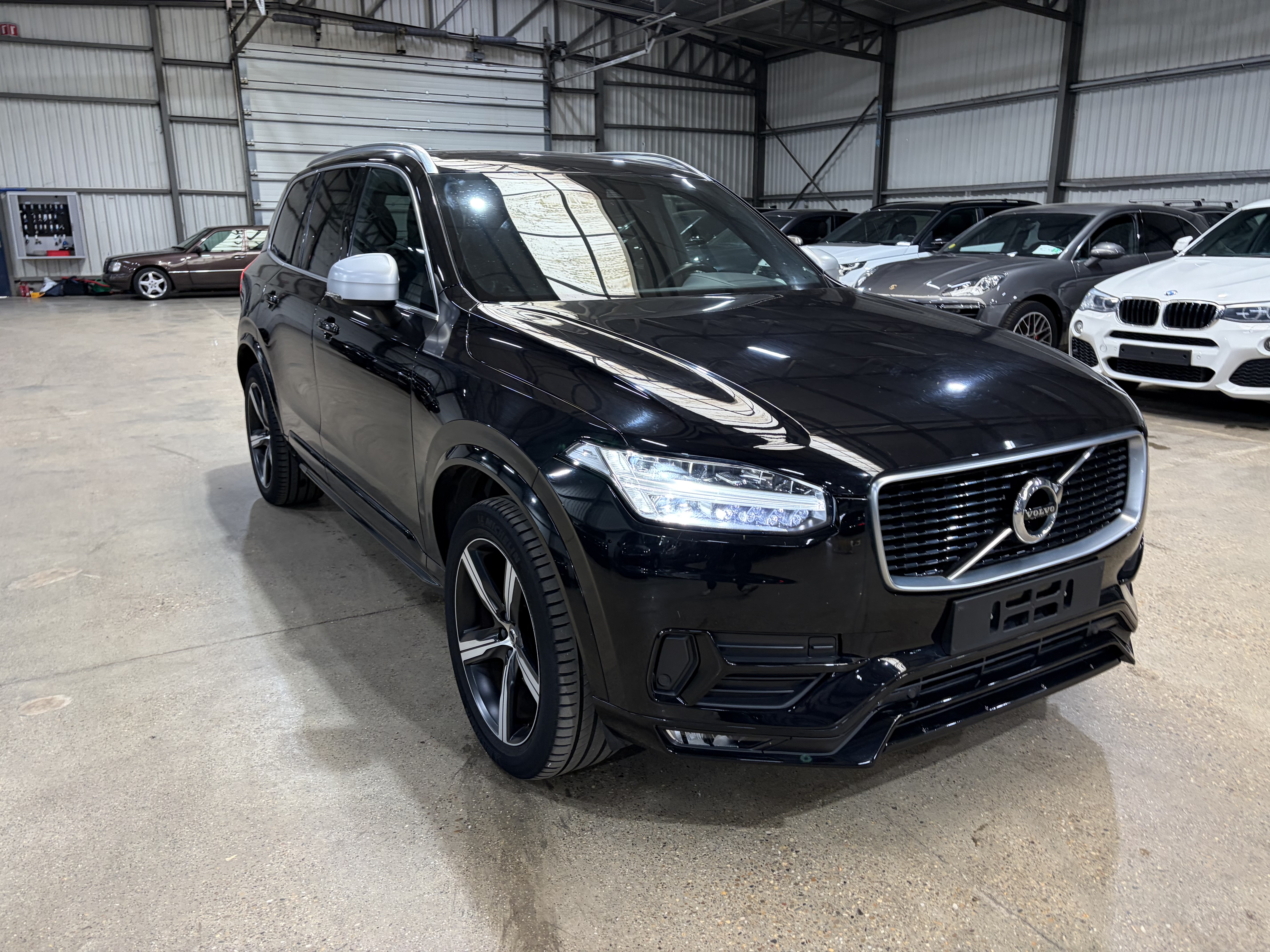 Volvo XC90 D5 R-Design - Diesel - Automatic - 235 hp - 154.101 km R-Design