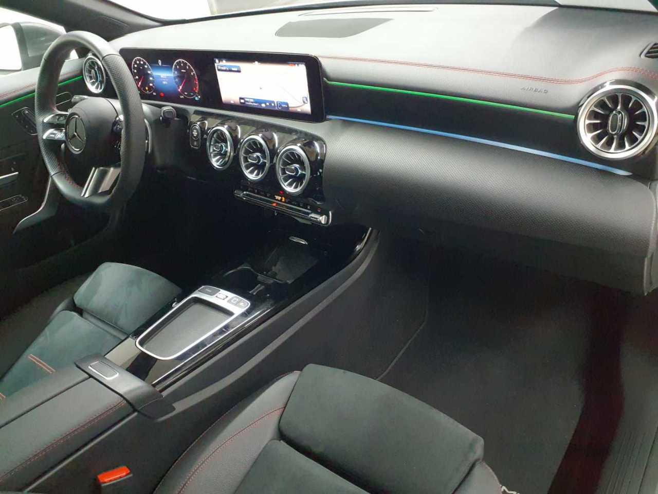 2025 Mercedes-Benz CLA   