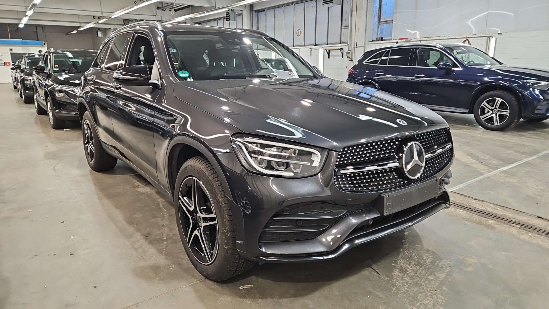 Mercedes-Benz GLC 300de AMG Line - 4-Matic - Hybrid - Automatic - 194 hp - 135.496 km AMG Line