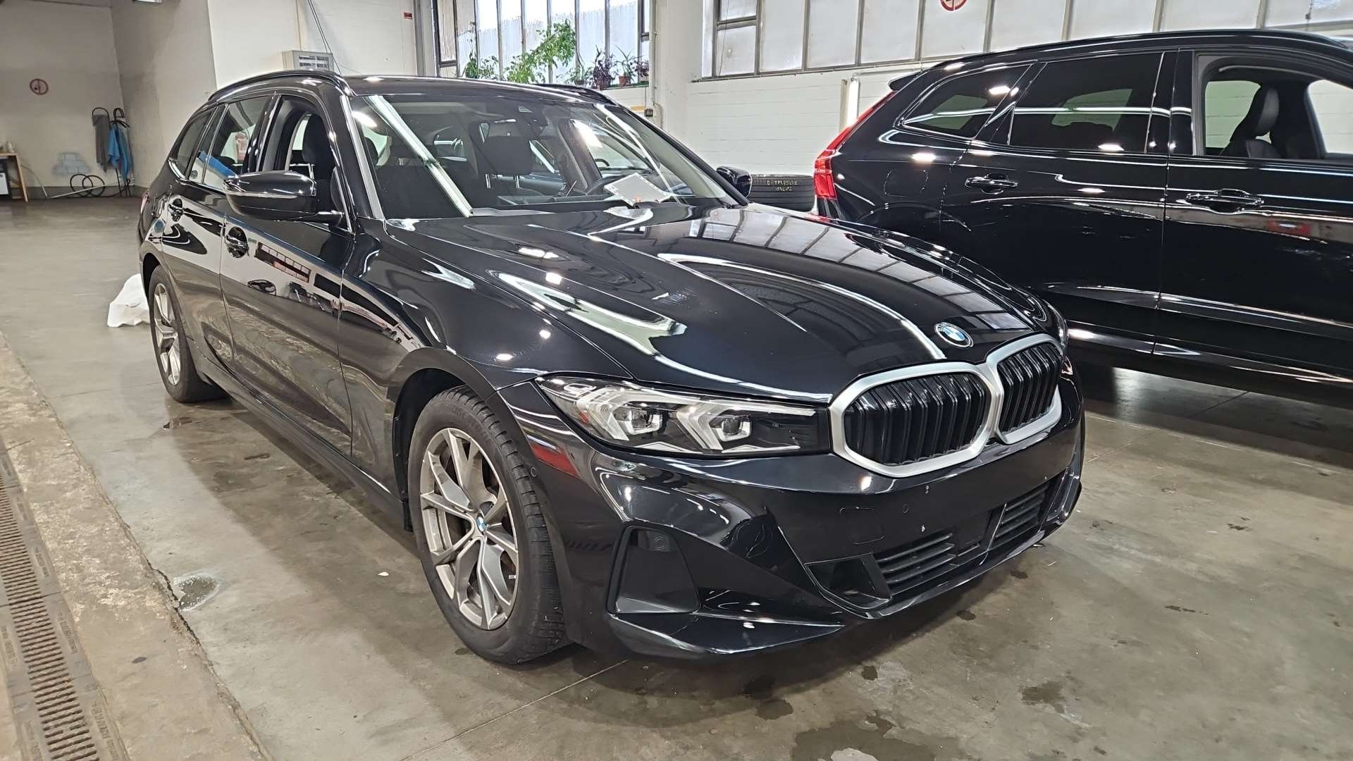 BMW 3 Series Touring 318d - Diesel - Automatic - 150 hp - 85.121 km 