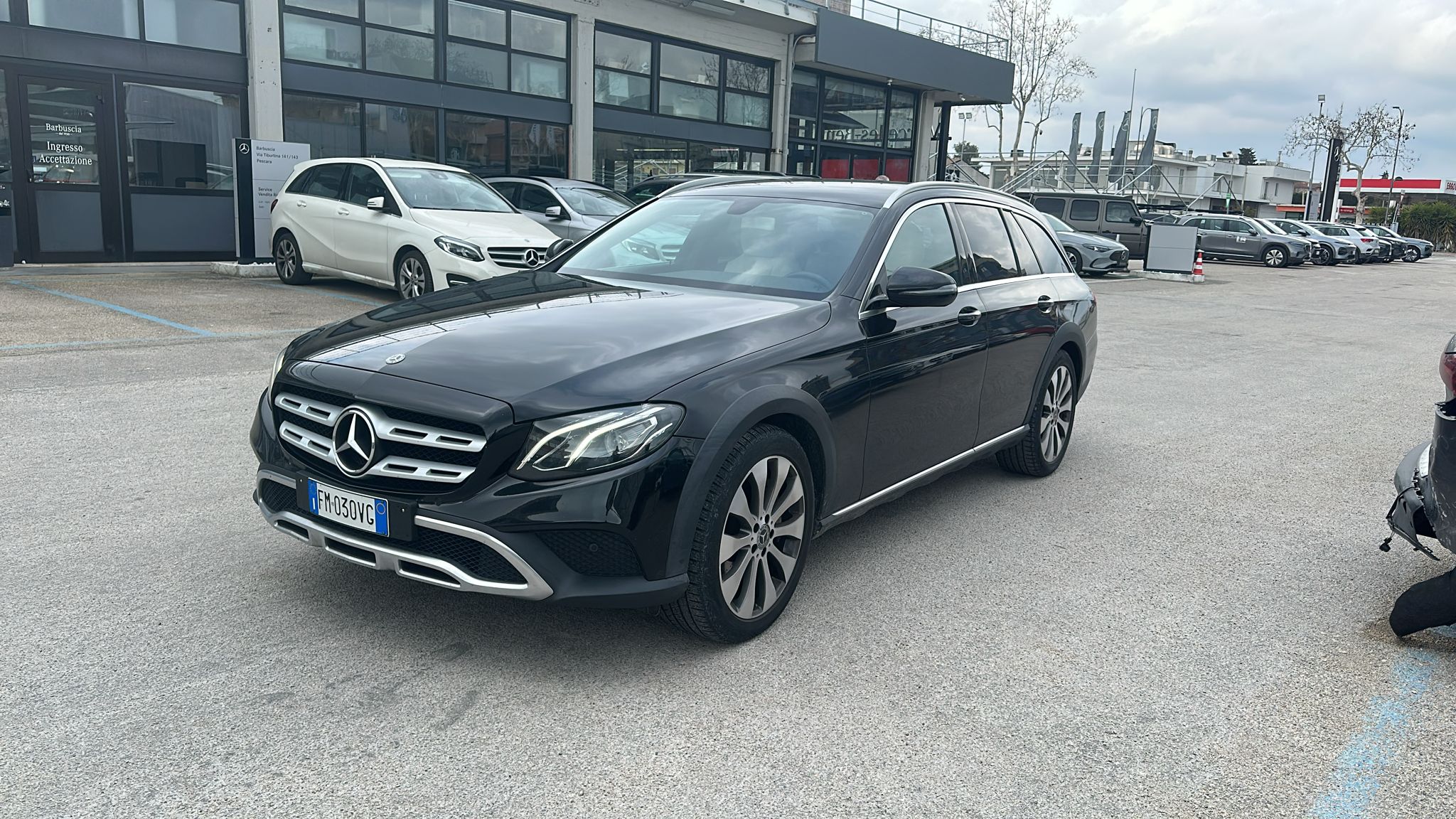 Mercedes-Benz E All-Trrain 350d Businss - Disl - Automatic - 258 hp - 76.546 km