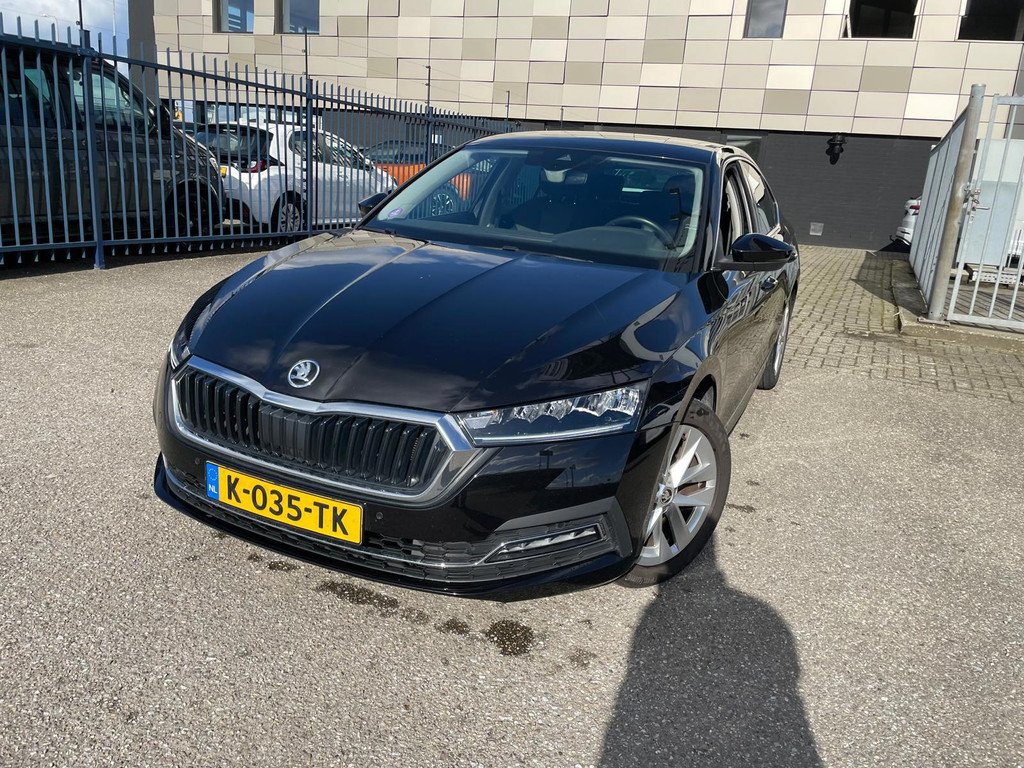 Skoda Octavia 1.0 TSI Business - Petrol - Manual - 110 hp - 110.428 km