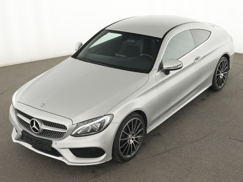 Mercedes-Benz C 200 AMG Line - Petrol - Manual - 184 hp - 102.440 km