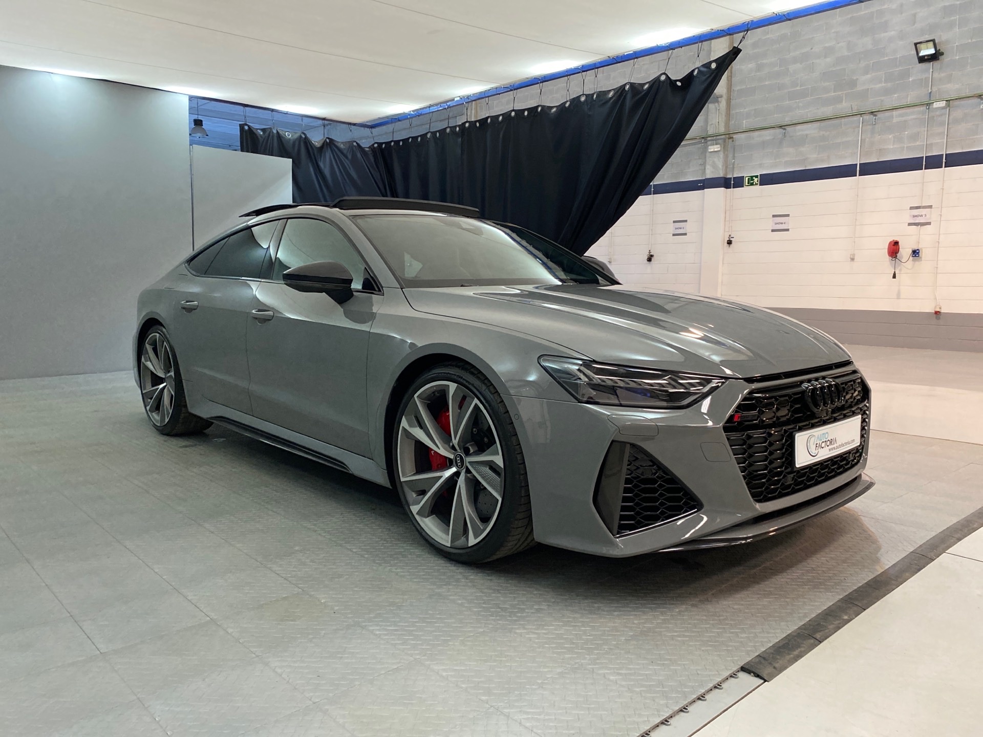 Audi RS7 Sportback 4.0 TFSI - Quattro - Petrol - Automatic - 600 hp - 26.700 km 