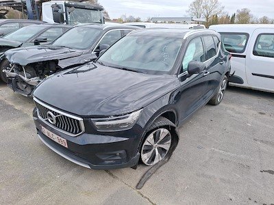 Volvo XC40 1.5 T4 Inscription - Hybrid - Automatic - 129 hp - 145.733 km