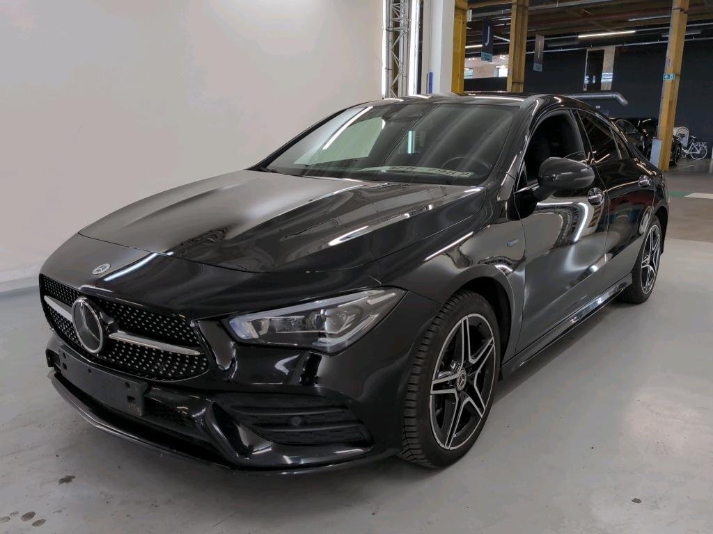 Mercedes-Benz CLA 250e AMG Line - Hybrid - Automatic - 160 hp - 140.924 km