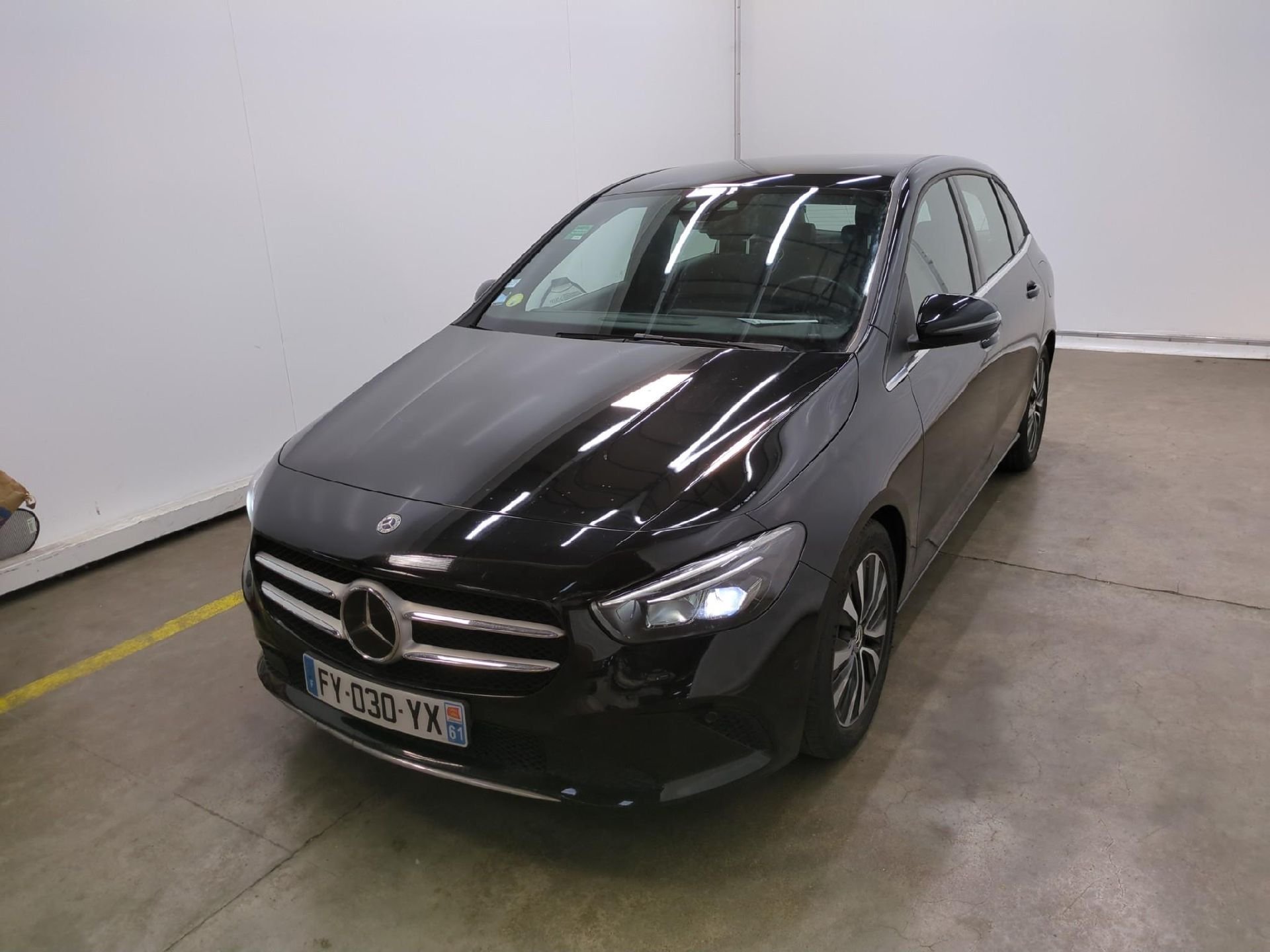 Mercedes-Benz B 180d usiness Line - Diesel - Automatic - 116 hp - 141.240 km