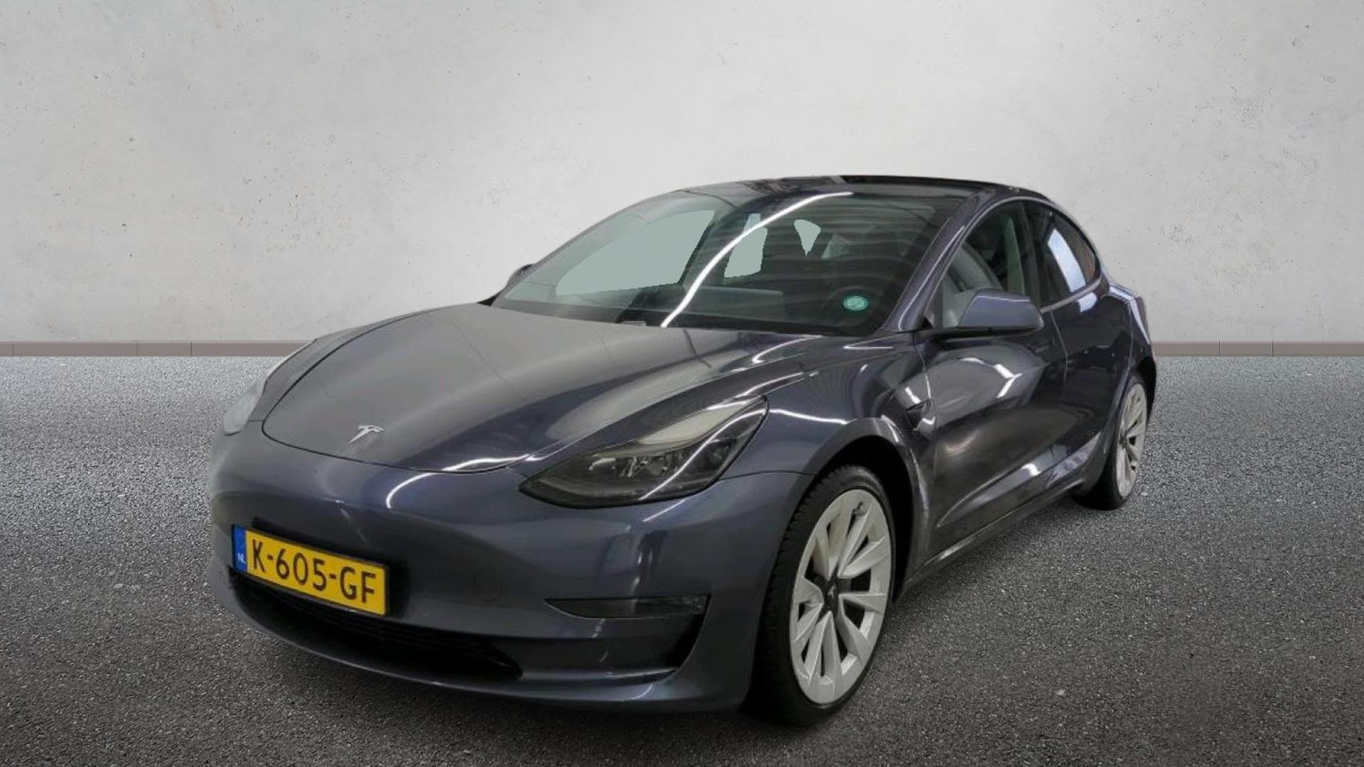 Tesla Model 3 Long Range 75 kWh - Dual Motor - Electric - Automatic - 351 hp - 186.378 km