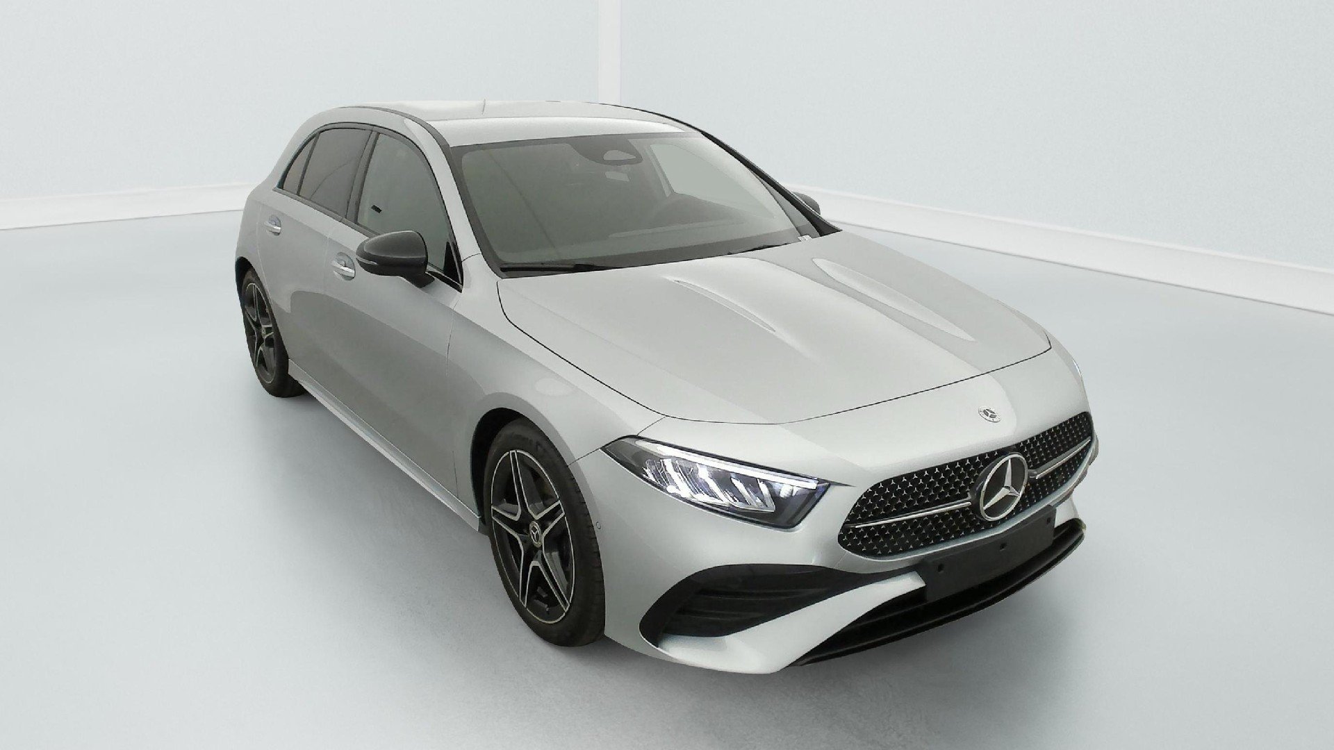 2025 Mercedes-Benz A   