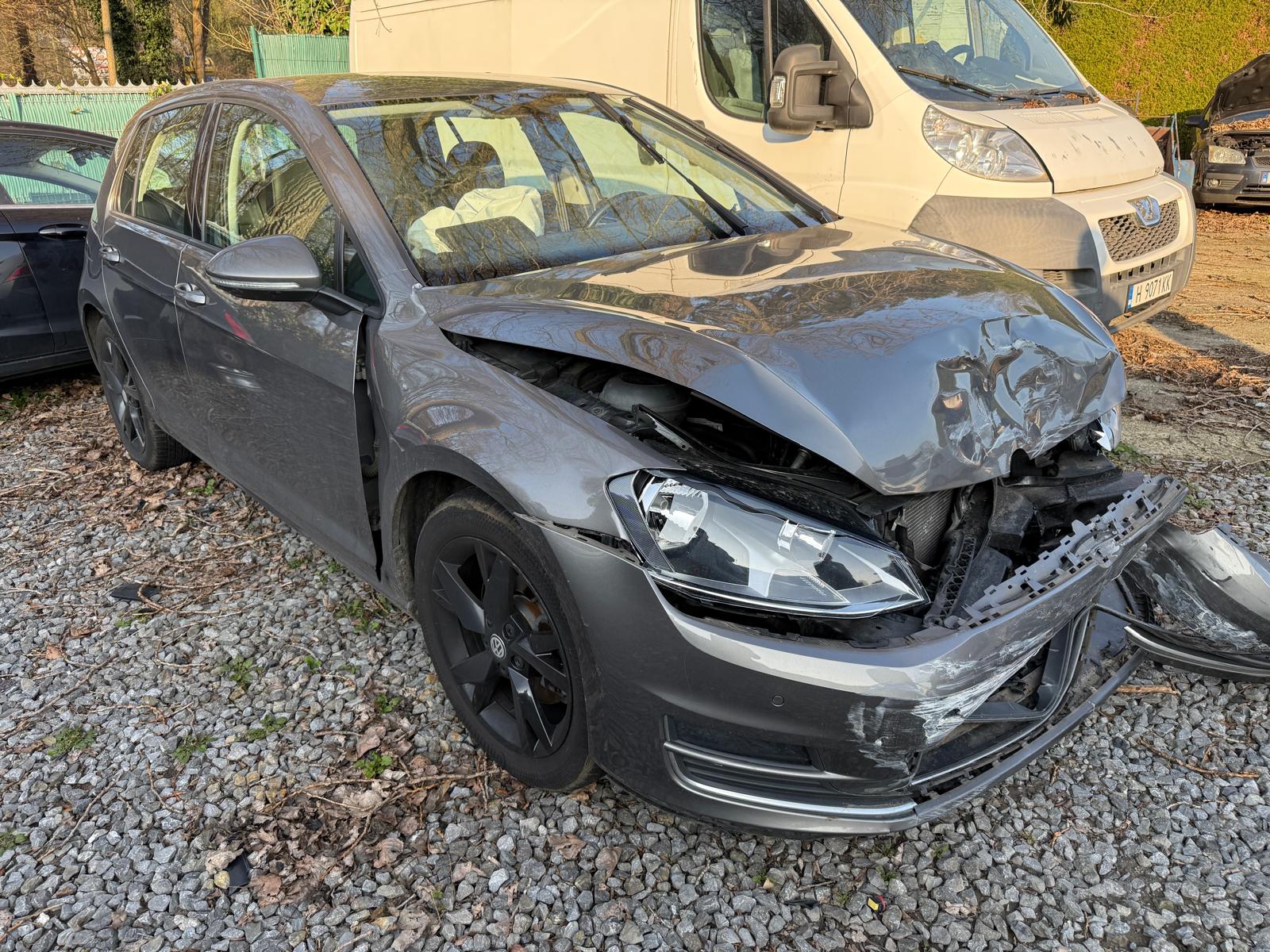 Volkswagen Golf 1.4 TSI Highline - Petrol - Automatic - 122 hp - 153.307 km Highline