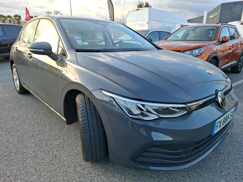 Volkswagen Golf 1.5 TSI Life Business - Petrol - Manual - 130 hp - 45.561 km Life Business