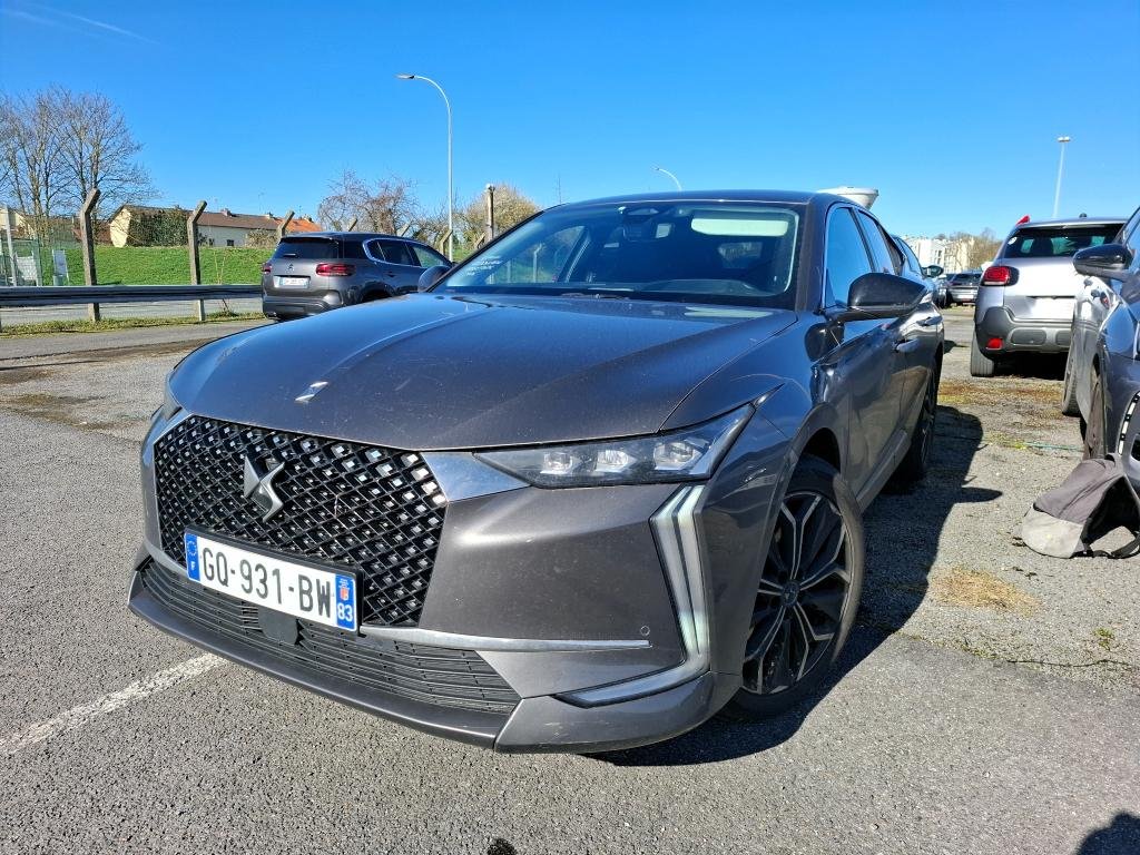 DS 4 1.6 Rivoli - Hybrid - Automatic - 225 hp - 231.205 km