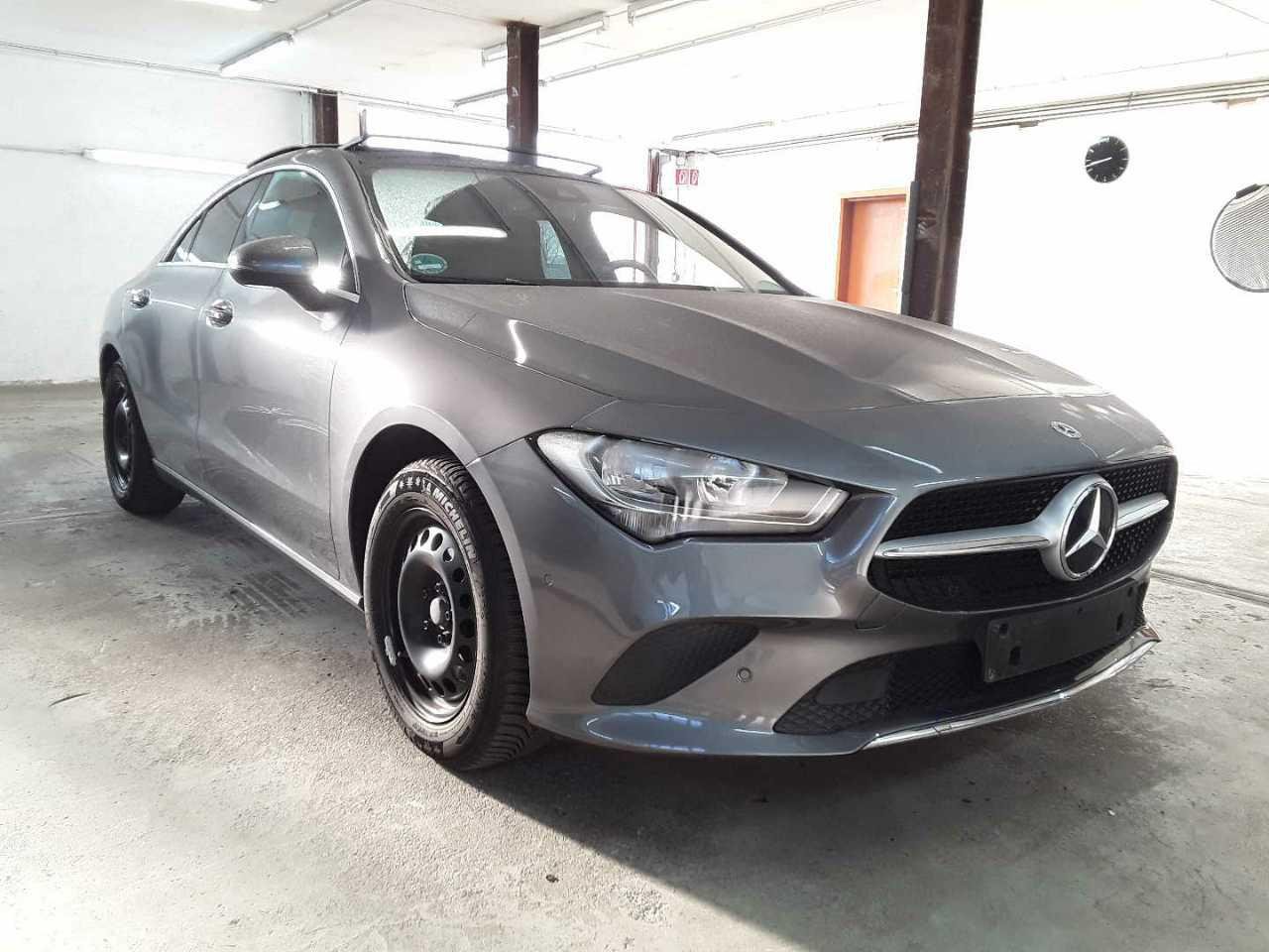 Mercedes-Benz CLA Progressive - Petrol - Automatic - 163 hp - 30.799 km Progressive