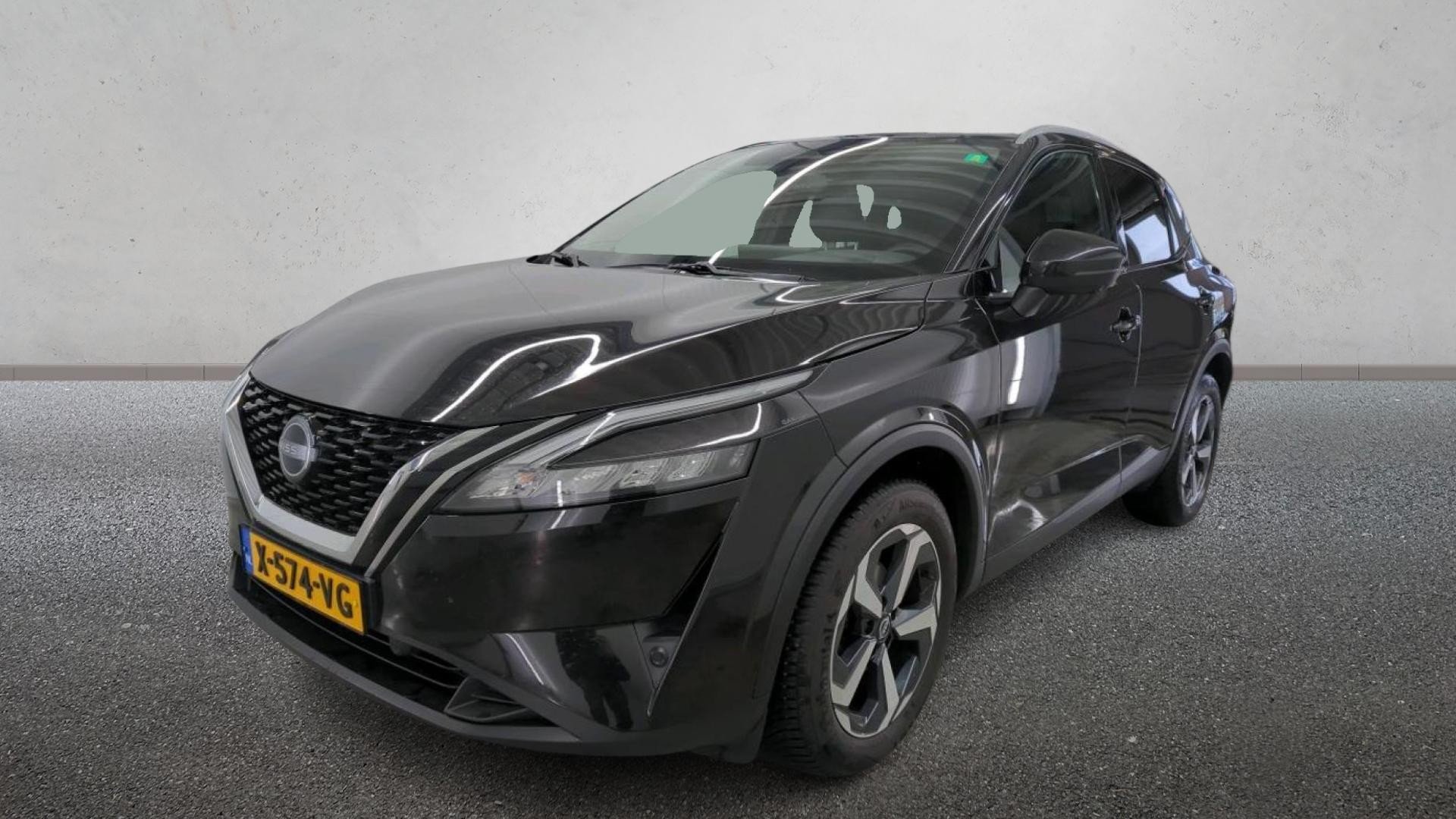 Nissan Qashqai 1.3 N-connecta - Petrol - Automatic - 158 hp - 75.662 km