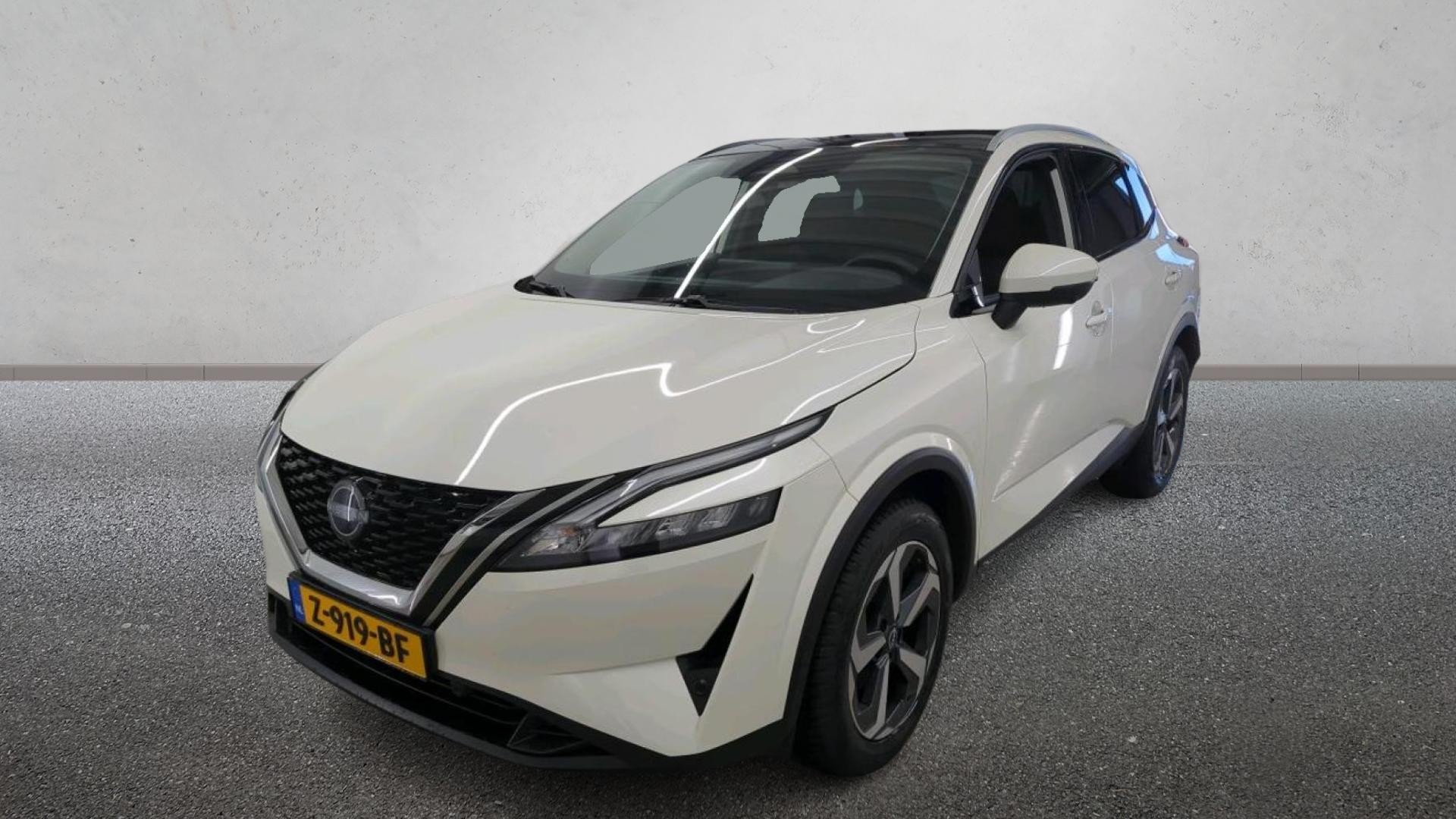 Nissan Qashqai 1.3 N-connecta - Petrol - Automatic - 158 hp - 44.270 km