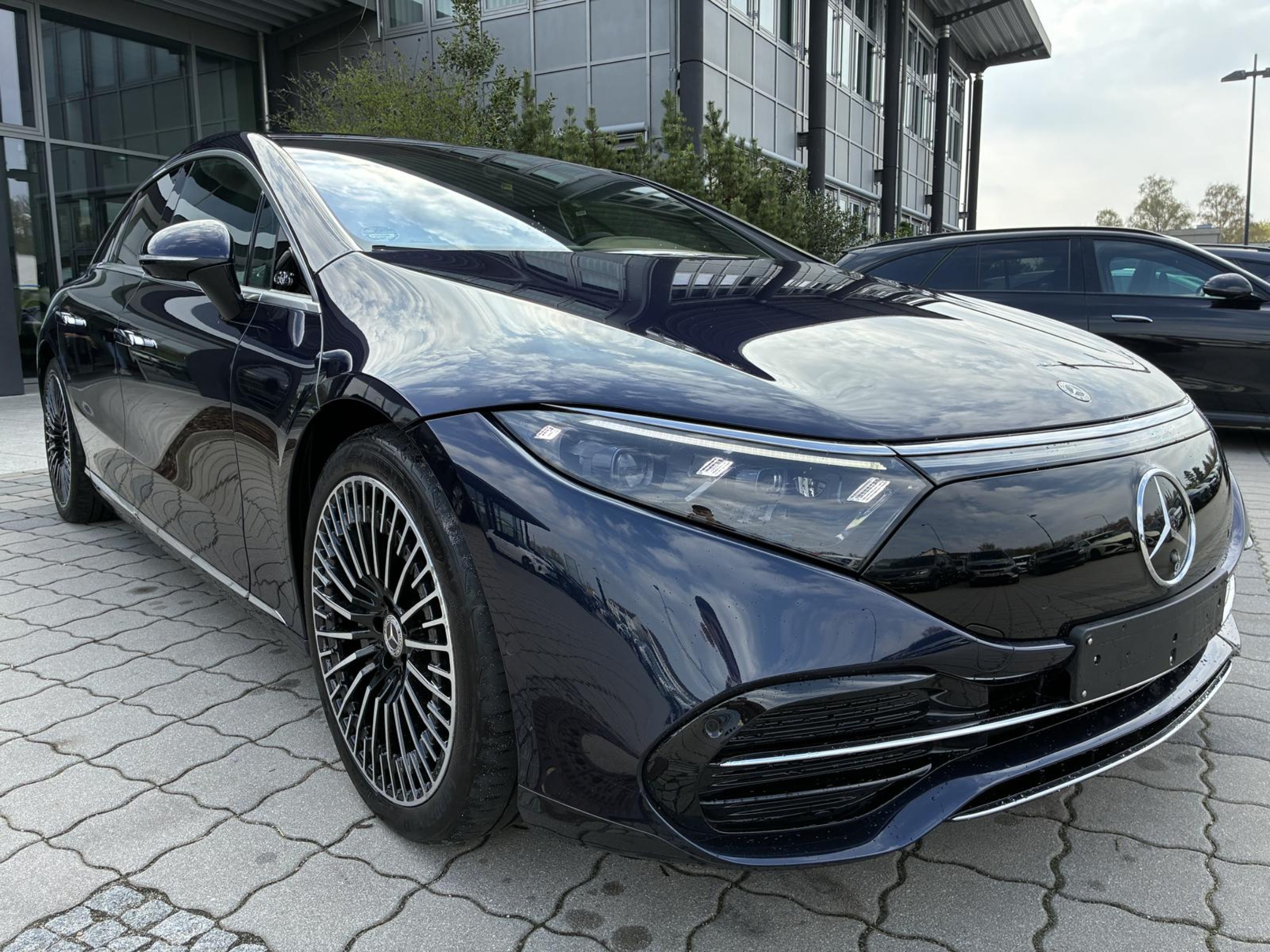 Mercedes-Benz EQS 580 Electric Art - 4-Matic - Electric - Automatic - 523 hp - 99.228 km Electric Art