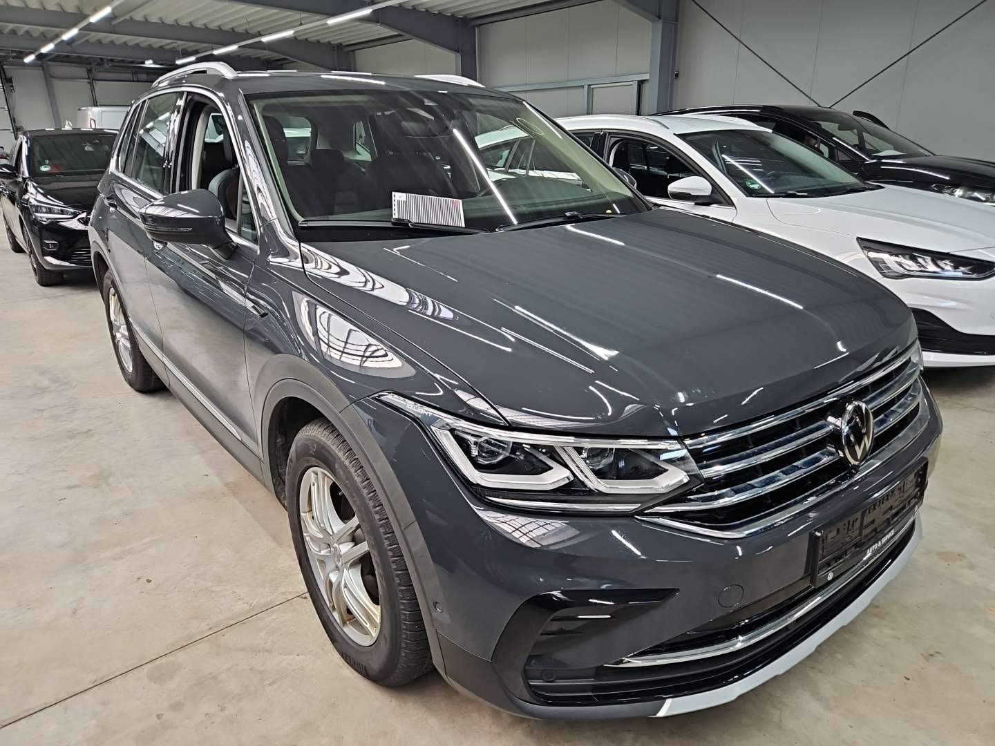 Volkswagen Tiguan 2.0 TDI Elegance - Diesel - Automatic - 150 hp - 141.795 km Elegance